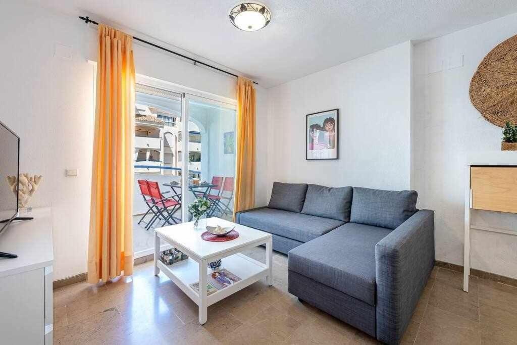 797 Holiday Rentals- Hermoso Apartamento Para 4 En เบนัลมาเดนา ภายนอก รูปภาพ
