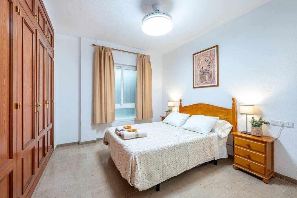 797 Holiday Rentals- Hermoso Apartamento Para 4 En เบนัลมาเดนา ภายนอก รูปภาพ