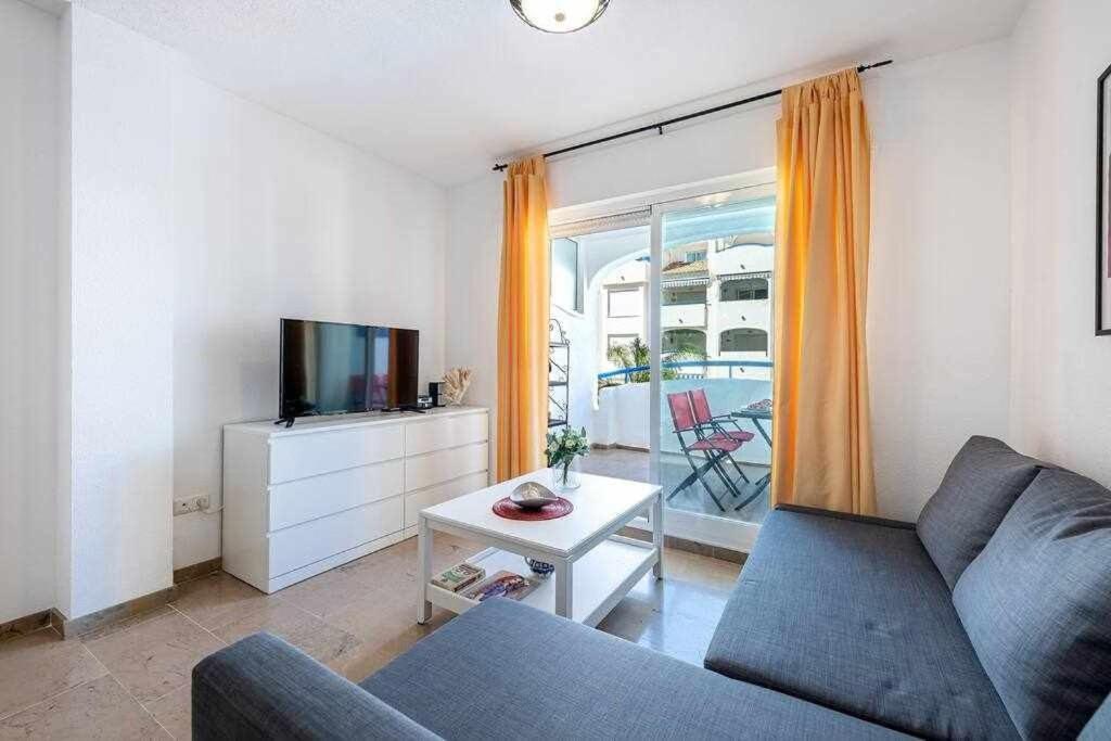 797 Holiday Rentals- Hermoso Apartamento Para 4 En เบนัลมาเดนา ภายนอก รูปภาพ