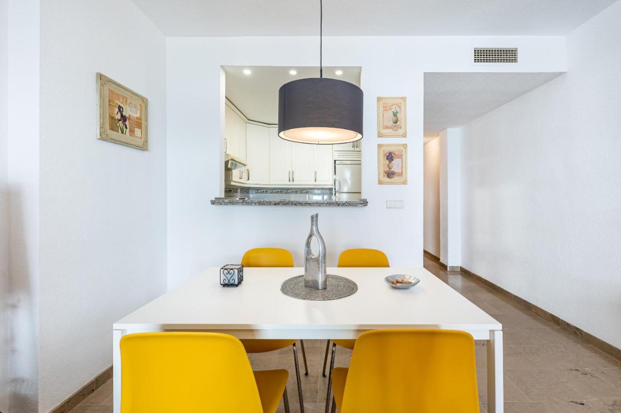 797 Holiday Rentals- Hermoso Apartamento Para 4 En เบนัลมาเดนา ภายนอก รูปภาพ